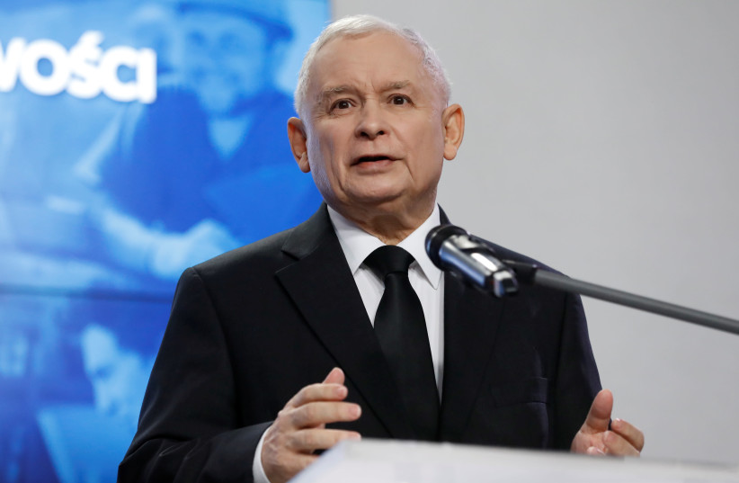 Jaroslaw Kaczynski, leader of the ruling party Law and Justice, speaks during a joint news conference with Prime Minister Beata Szydlo at the party headquarters in Warsaw, Poland. (photo credit: REUTERS)