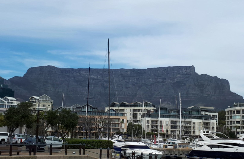 Table Mountain tower's over Cape Town (credit: JPOST STAFF)
