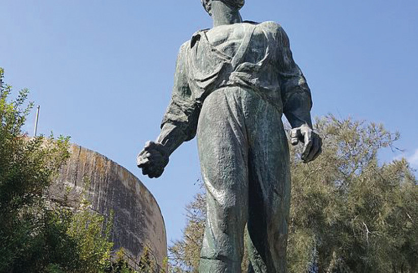 Statue de Mordekhai Anilevitz (photo credit: WIKIPEDIA)