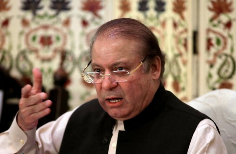 Pakistan's former prime minister Nawaz Sharif speaks during a news conference in Islamabad, Pakistan September 26, 2017 (photo credit: FAISAL MAHMOOD/REUTERS)