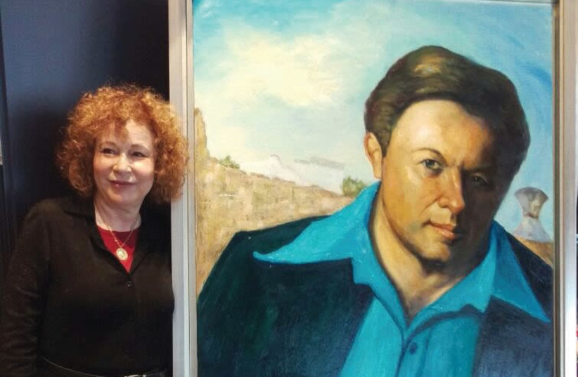OSNAT KOLLEK displays the portrait she painted of her late father, Teddy Kollek, at the Jewish Museum in Vienna.  (photo credit: Courtesy)