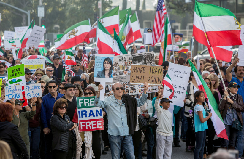 Thousands of people rally in support of Iranian anti-government protests in Los Angeles, California US January 7, 2018 (photo credit: MONICA ALMEIDA/REUTERS)