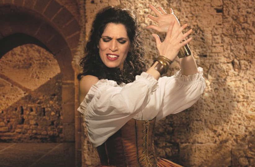 NA’AMA GOLDMAN sings the title role of the tempestuous and seductive Carmen. (photo credit: YOSSY ZWECKER)