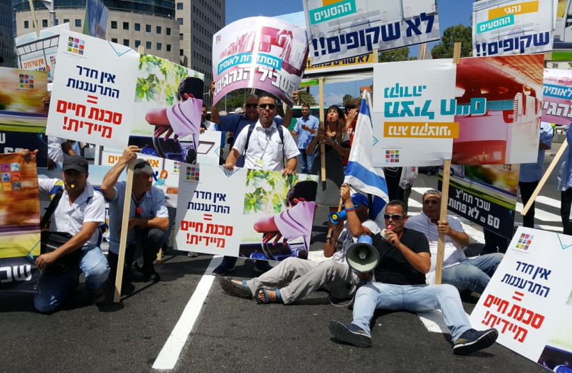 Bus drivers protest in Tel Aviv (photo credit: BUS DRIVER'S UNION)