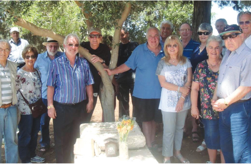 Remembering Sylvia: South African expats visit her grave on Ramat Hakovesh (photo credit: DAVID KAPLAN)
