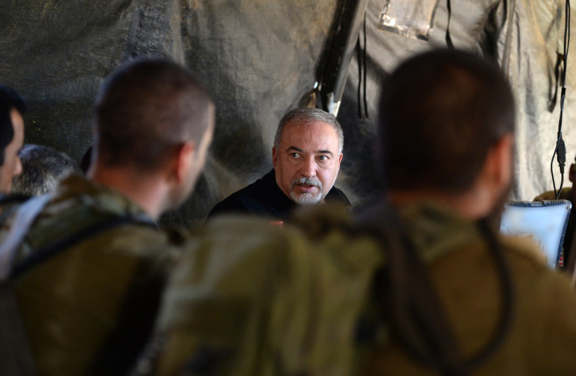 Defense Minister Avigdor Liberman at a military exercise, Aug 21, 2018 (photo credit: ARIEL HERMONI / DEFENSE MINISTRY)