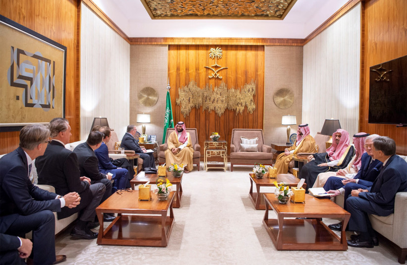 Saudi Crown Prince Mohammed bin Salman meets with the delegation of American Evangelical Christian Leaders in Riyadh, Saudi Arabia November 1, 2018 (photo credit: BANDAR ALGALOUD/COURTESY OF SAUDI ROYAL COURT/HANDOUT VIA REUTERS)