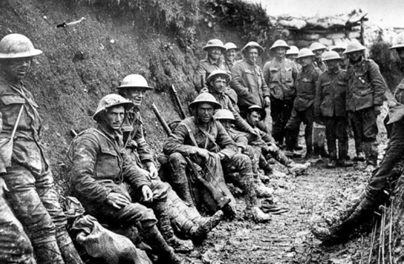 WORLD WAR I trench warfare: ‘The way to reach God is through spiritual warfare, and all we can hope for is to catch a glimpse of His existence.’ (photo credit: Wikimedia Commons)