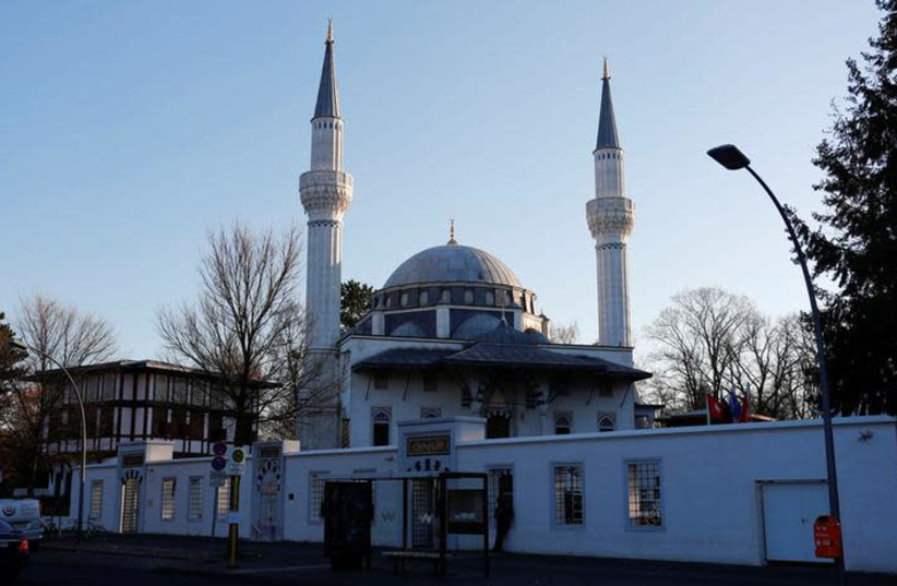 A general view shows the Sehitlik Mosque in Berlin, Germany, November 28, 2018 (photo credit: REUTERS/FABRIZIO BENSCH)