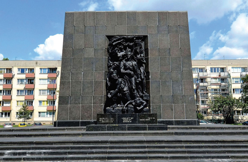The Warsaw Ghetto Heroes Monument (photo credit: Wikimedia Commons)