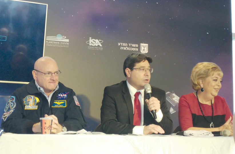 NASA astronaut Scott Kelly with Science and Technology Minister Ofir Akunis. (photo credit: GPO)
