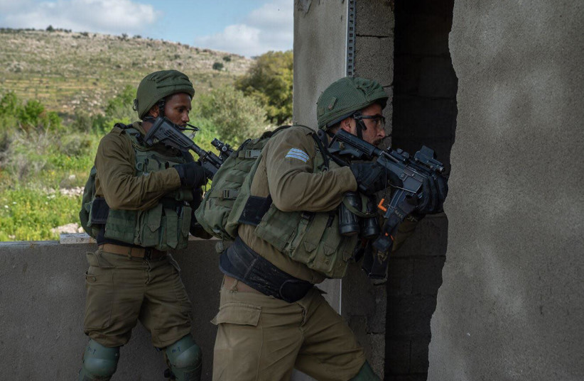 Manhunt for Ariel terrorist (IDF SPOKESPERSON'S OFFICE) (photo credit: IDF SPOKESPERSON'S OFFICE)