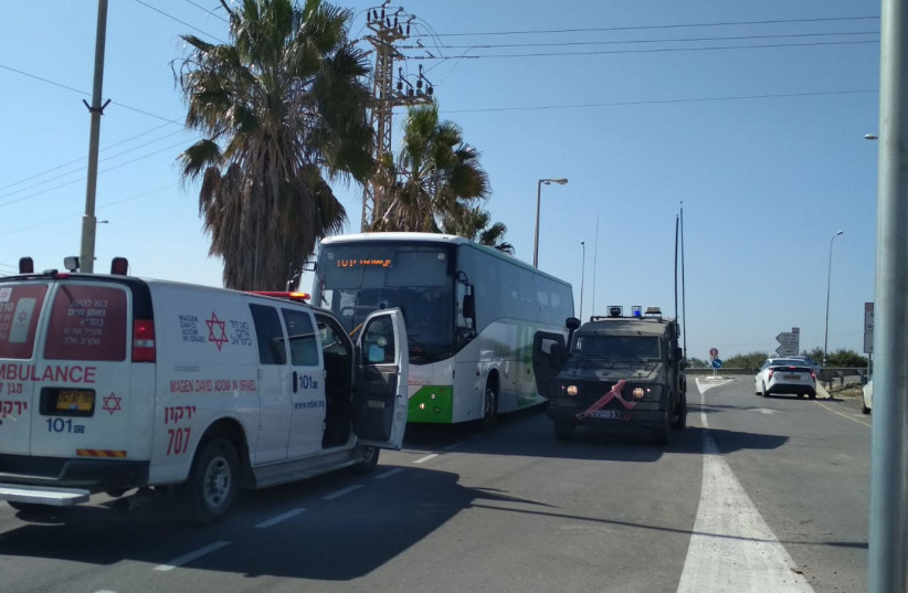 The aftermath of a rock throwing at a bus near Ariel, March 20th, 2019 (photo credit: TPS/MIZMOR LIXENBERG)