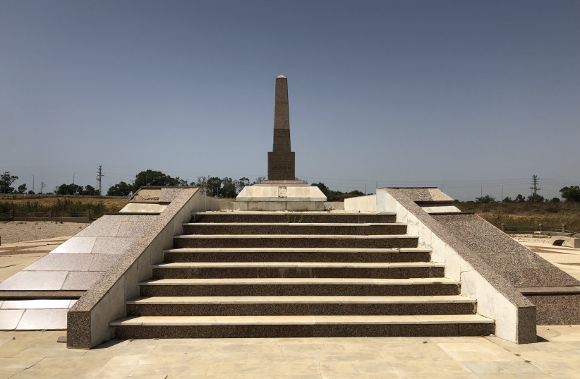 Egyptian memorial to soldiers who died during Israel’s War of Independence in southern Israel (credit: ANNA AHRONHEIM)