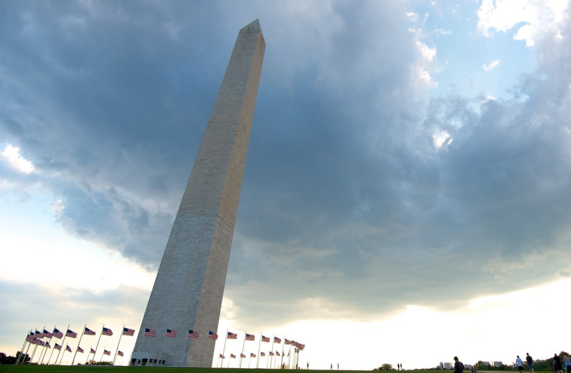 Washington Monument (Credit: FLICKR / ROBERT LYLE BOLTON)