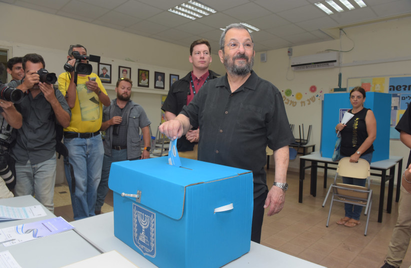 Democratic Union members Ehud Barak voting on Tuesday September 17 2019  (photo credit: AVSHALOM SASSONI)