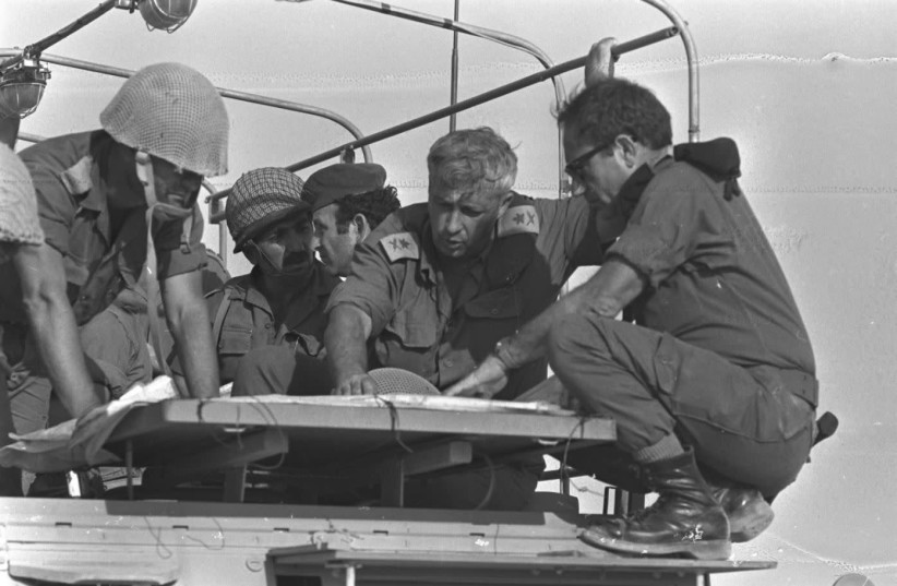 General Ariel Sharon and chief of southern command, Aluf Shmuel Gonen, visiting an IDF outpost in the Sinai (photo credit: GPO)