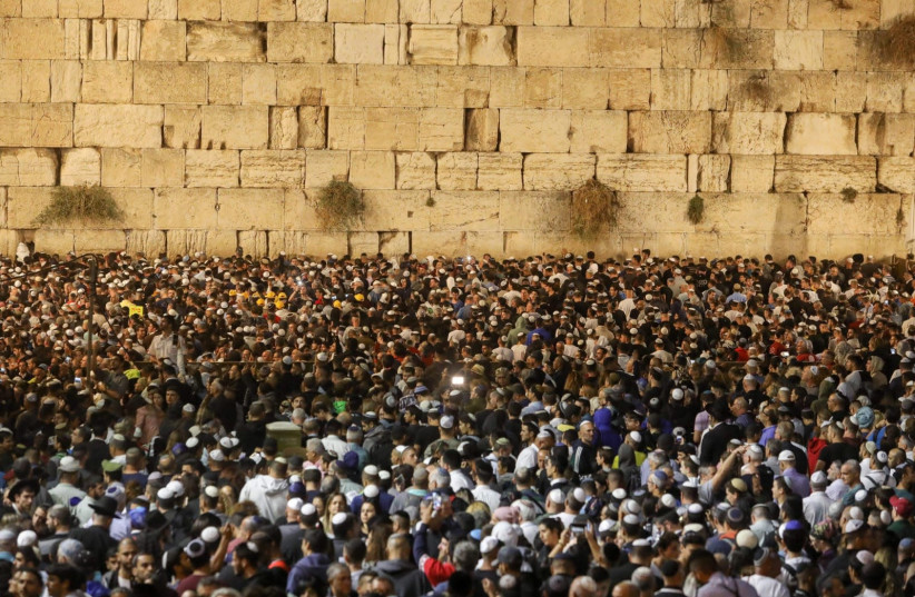 Selichot at the Western Wall (photo credit: MARC ISRAEL SELLEM/THE JERUSALEM POST)