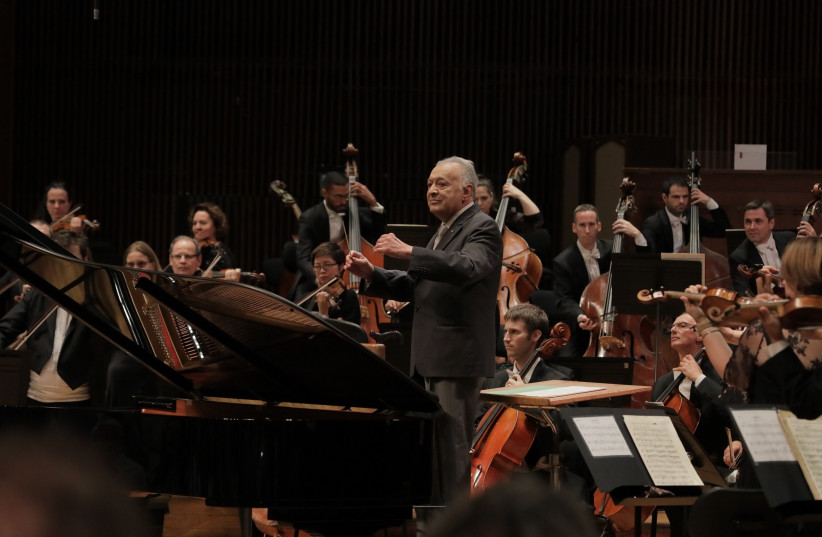 Zubin Mehta conducting his last concert as head of the Israeli philharmonic orchestra  (photo credit: SHAY SAKIF)