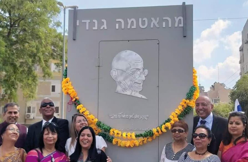 Mahatma Gandhi Circle was inaugurated at a prominent junction in the southern city of Kiryat Gat on September 16 by Mayor Aviram Dahari and Indian Ambassador Pavan Kapoor, to mark the 150th anniversary of Gandhi’s birth (credit: EMBASSY OF INDIA)