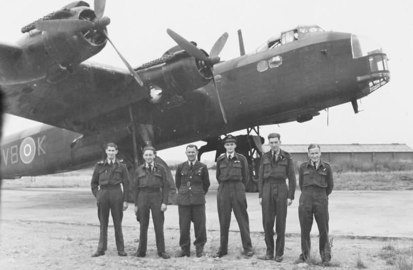 Heroic RAF pilot Halsey Roscorla (third right) stands with his RAF crew. (credit: ROSCORLA FAMILY)