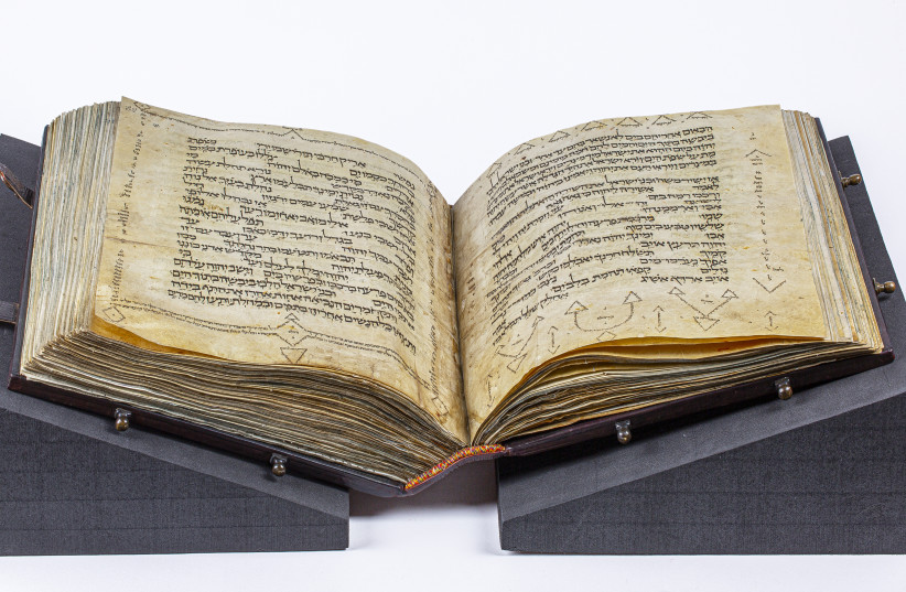 A 1,000-year-old Hebrew Bible,was unveiled at the Museum of the Bible on November 8, 2019. (credit: JAMES STELLUTO/MUSEUM OF THE BIBLE)