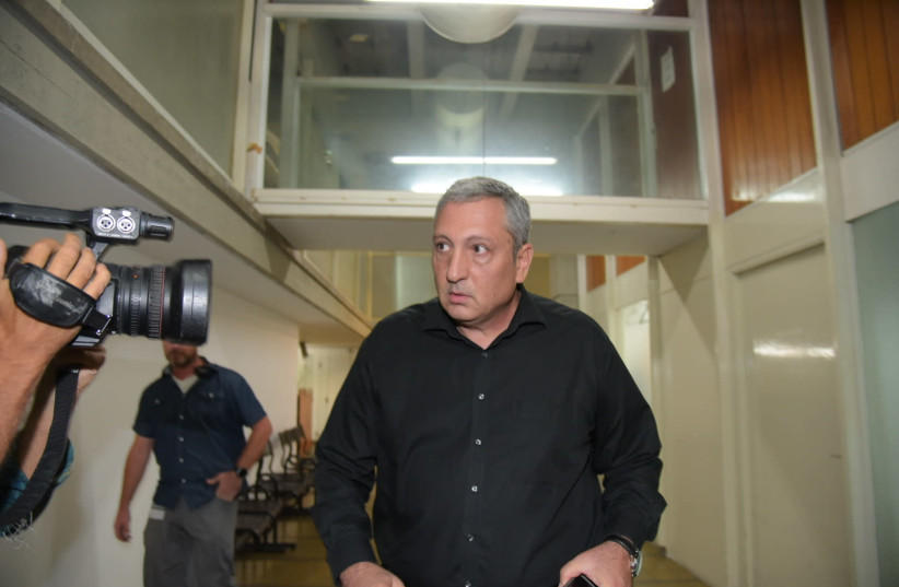 Nir Hefetz, ancien associé de Benjamin et Sara Netanyahu et témoin officiel dans l'affaire 4000 (crédit : AVSHALOM SASSONI)
