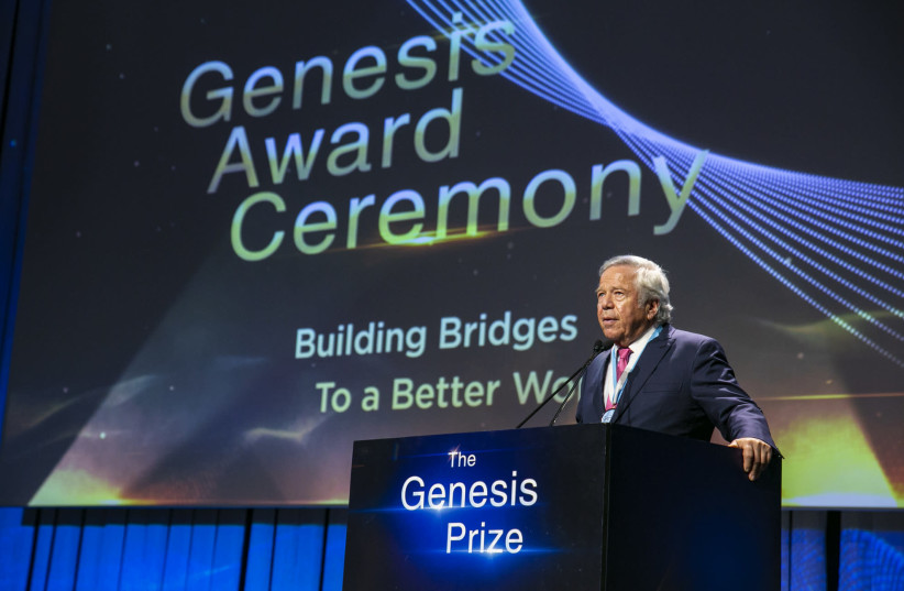 Robert Kraft at the Genesis Award Ceremony (photo credit: ERAN LAM)