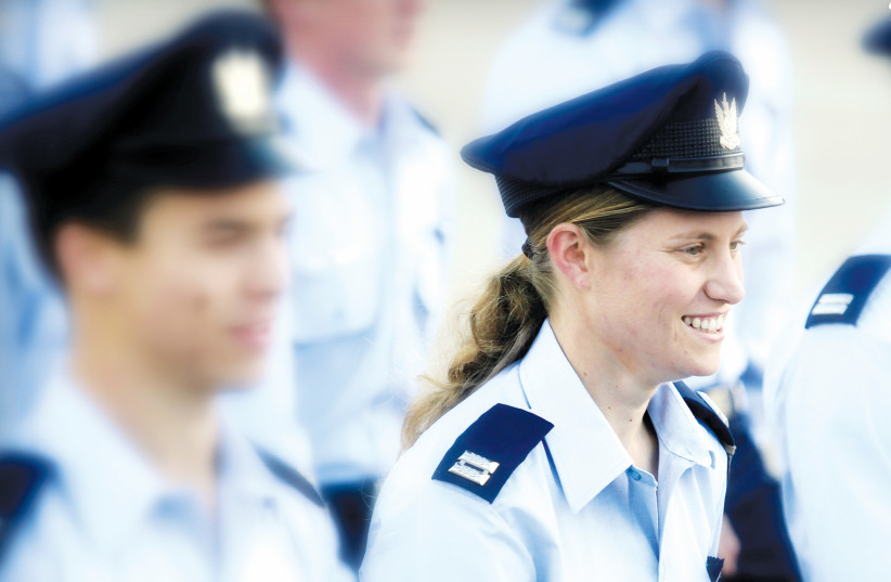 CAPT. TAMAR ARIEL was the Israel Air Force’s first religious female navigator. ) (photo credit: FLASH90)