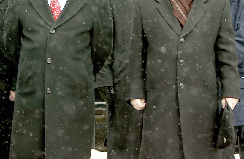 POLISH PRESIDENT Lech Kaczynski (right) and Chicago mayor Richard M. Daley in 2006 at Chicago’s statue of Polish-Chicago hero Thaddeus Kosciuszko. (photo credit: REUTERS)