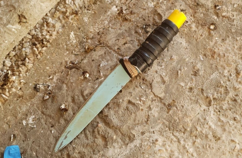 Knife used in an attempted stabbing in Hebron, December 2019. (photo credit: POLICE SPOKESPERSON'S UNIT)