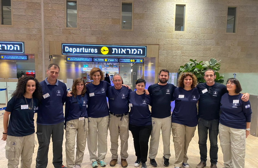 Photo caption-Sheba Medical Center's, Israel Center for Disaster Medicine & Humanitarian Response team at Ben-Gurion Airport  (photo credit: SHEBA MEDICAL CENTER)