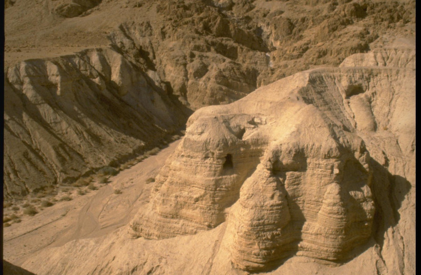 A view of the Judean Desert overlooking the caves of Qumran, where the Dead Sea Scrolls were found (photo credit: HERMAN CHANANIA/GPO)