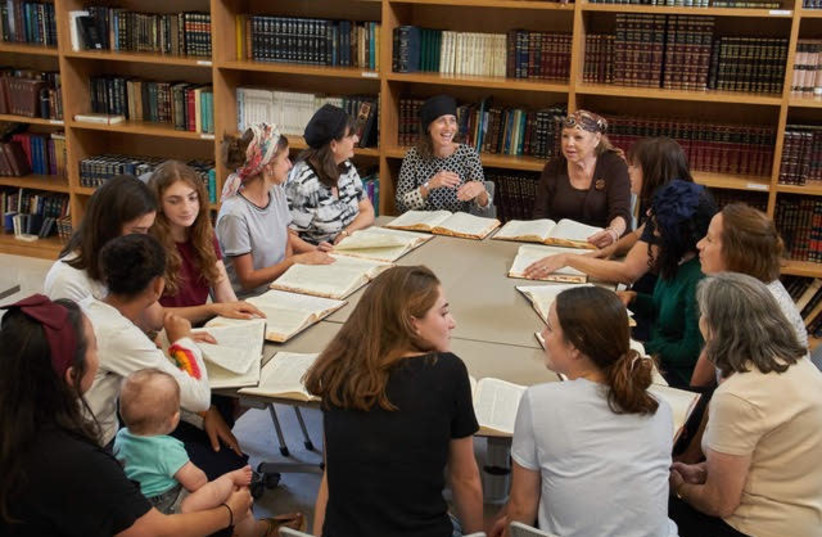 Michelle Cohen Farber's Daf Yomi women group studying Talmud in Ran'ana. (photo credit: ARDON BAR-HAMA)