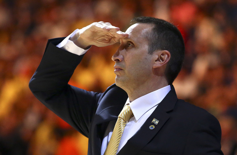 Maccabi Electra Tel Aviv coach David Blatt looks on during the match against Real Madrid in their Euroleague Final Four final basketball game in Milan May 18, 2014. (photo credit: REUTERS/GIUSEPPE COTTINI)