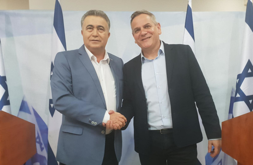 Labor leader Amir Peretz and Meretz chairman Nitzan Horowitz after announcing a merger between the two parties ahead of the 2020 elections.(credit: LABOR-GESHER PARTY SPOKESPERSON)
