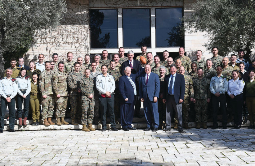 President Reuven Rivlin with participants of the Jewish Institute for National Security of America (JINSA)’s U.S. Military Leaders Program (photo credit: KOBY GIDEON/GPO)