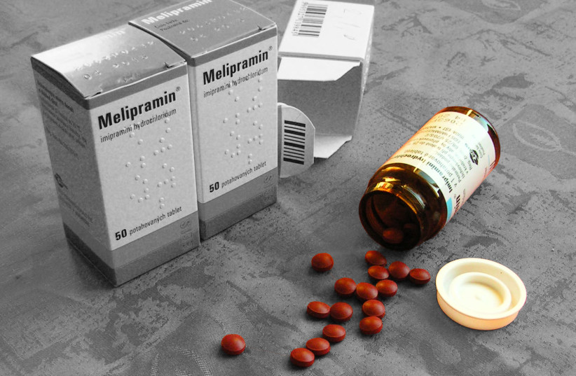 Psychiatric medication illustrative (credit: Wikimedia Commons)