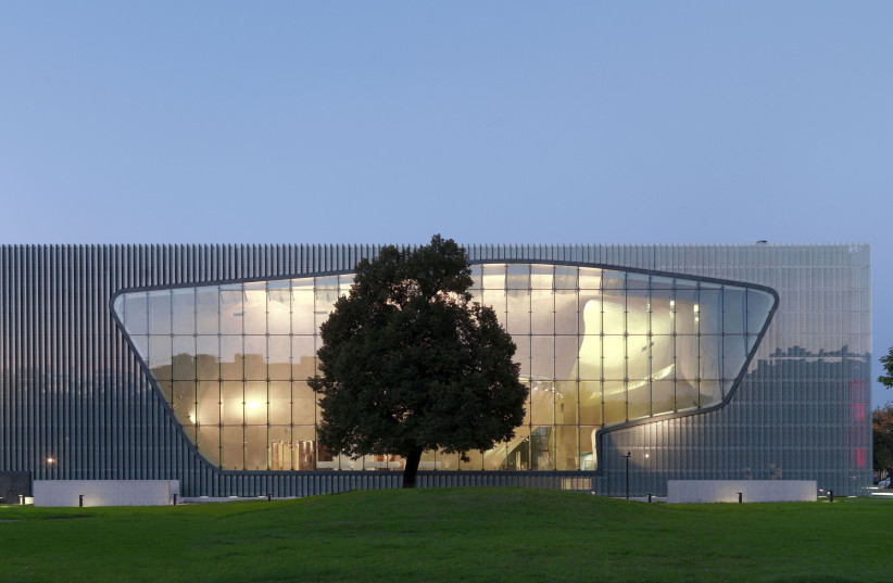 Museum of the History of Polish Jews in Warsaw building  (photo credit: Wikimedia Commons)