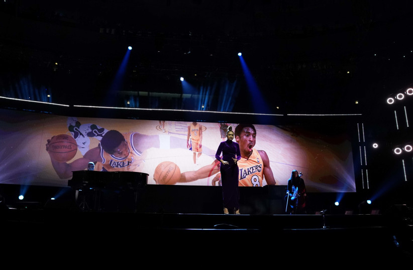 Recording artist Jennifer Hudson performs a tribute to Kobe Bryant and Gianna Bryant before the 2020 NBA All Star Game at United Center (photo credit: KYLE TERADA-USA TODAY SPORTS)