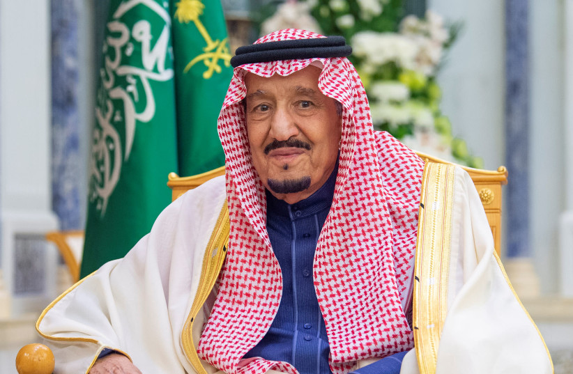 Saudi King Salman bin Abdulaziz poses for a photo during his meeting with U.S. Secretary of State Mike Pompeo in Riyadh, Saudi Arabia February 20, 2020 (photo credit: REUTERS)