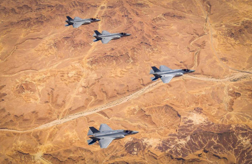 L'IAF et l'USAF organisent un exercice conjoint F-35 dans le sud d'Israël (crédit : IAF)