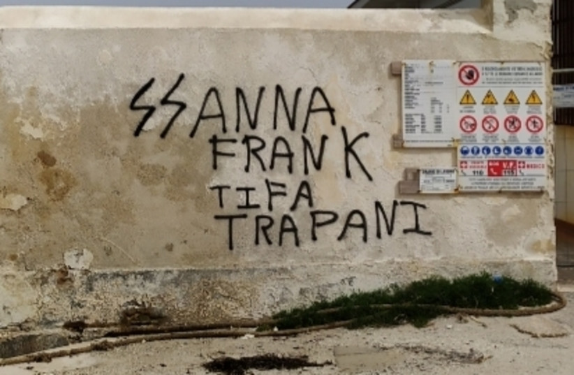 An antisemitic graffiti recorded in Sicily   (photo credit: Courtesy)