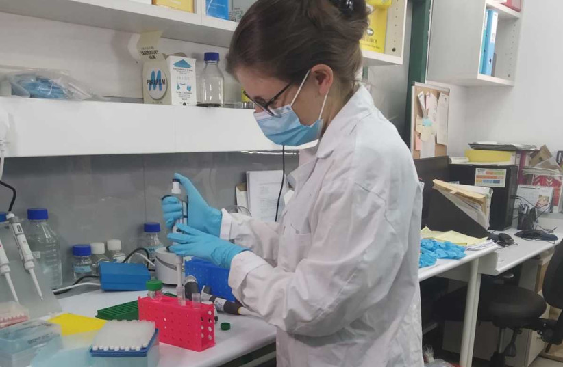 Dr Adi Stern (crédit photo: TEL AVIV UNIVERSITY)
