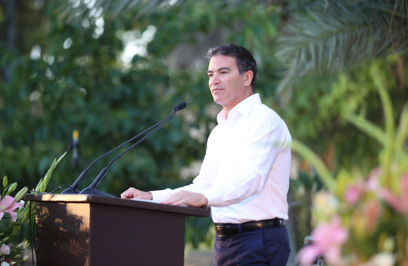 Mossad head Yossi Cohen marks the agency's ending its coronavirus-related activity (credit: Courtesy)