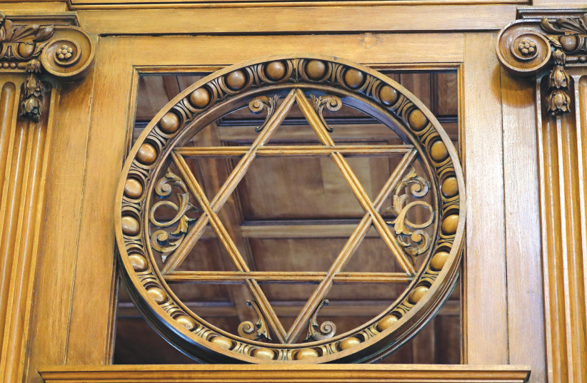 A STAR of David on a synagogue. (photo credit: REUTERS)