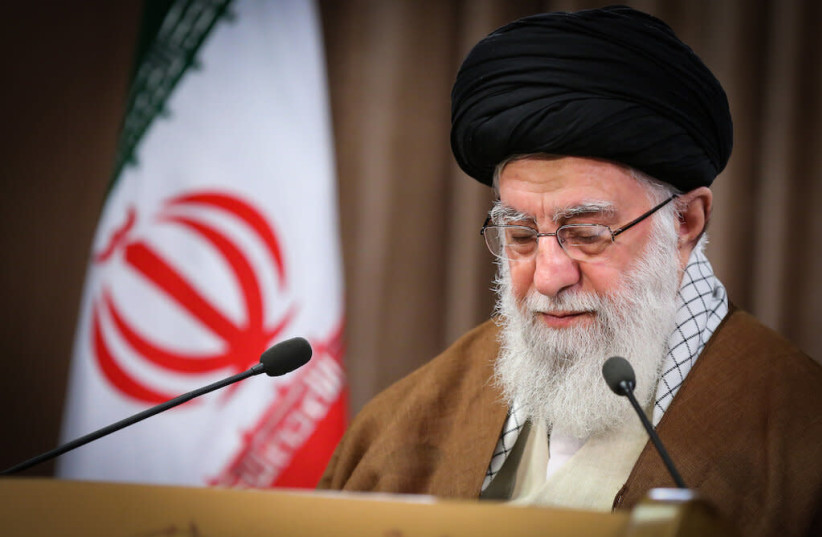 Le guide suprême de l'Iran, l'ayatollah Ali Khamenei (crédit : KHAMENEI.IR)