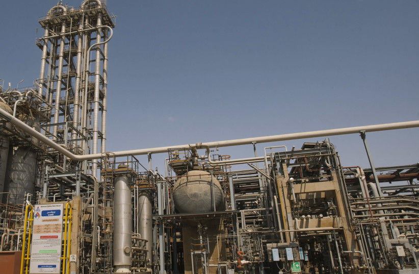 A view of the Mahshahr petrochemical plant in Khuzestan province, Iran, September 28, 2011 (photo credit: RAHEB HOMAVANDI/REUTERS)