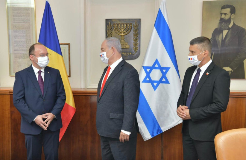 Romanian Foreign Minister Bogdan Aurescu meets Prime Minister Benjamin Netanyahu (photo credit: SHLOMI AMSALEM)
