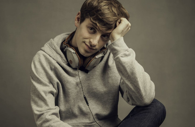 Alex Edelman has embarked on several Jewish comedy projects during the pandemic. (photo credit: WILL BREMRIDGE/JTA)